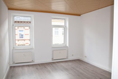 Sehr schöne neu renovierte Wohnung in einem ruhigen Haus