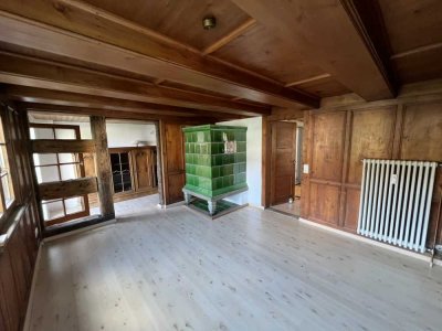 Charmante 2-Zimmer-Wohnung in historischem Riegelhaus mit Kachelofen