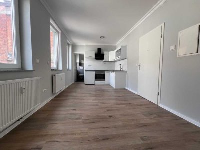 KL - Nähe Stadtpark/Bahnhof, 1-Zimmer-Apartment mit Einbauküche *2022 KOMPLETT SANIERT*