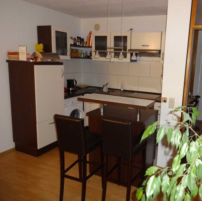 Sonnige 2-Zimmerwohnung mit EBK und Balkon