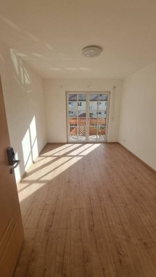 Wunderschöne, freundliche 4-Zimmer-Wohnung mit Balkon