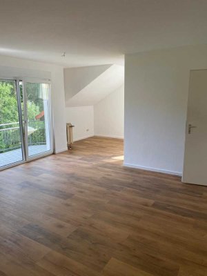 Erstbezug nach Renovierung! 3-Zimmer-Wohnung mit Balkon