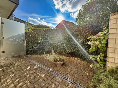 Großzügige Erdgeschossmaisonette mit separater Souterrain-Einheit & privatem Aufzug