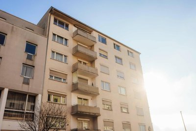 8020: Helle 4-Zimmer-, Dachgeschoss-, Familien-/Senioren-Wohnung, nahe Mur &amp; Augarten- &amp; Citypark