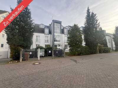 Schöne Wohnung mit Balkon und Stellplatz in der Tiefgarage!