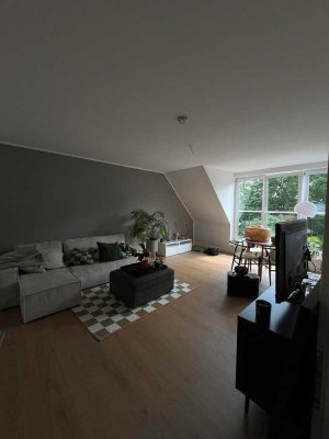 4-Zimmer Dachgeschosswohnung direkt am Schrevenpark