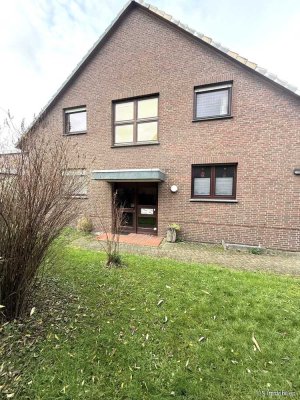 Mehrfamilienhaus mit 4 Wohneinheiten in zentraler Lage von Bad Zwischenahn , ideale Kapitalanlage mi