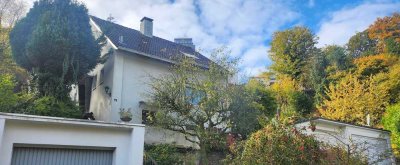 = H = FREISTEHENDES EINFAMLIENHAUS SAMT ZWEI GARAGEN AM KATERNBERG! = H =