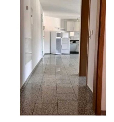 930.0 € - 66.0 m² - 3.0 Zi.