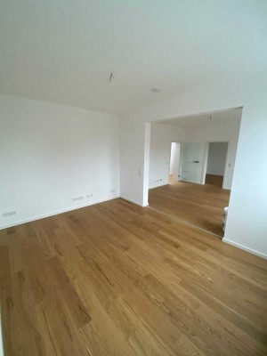 Luxus DG-Wohnung im Zentrum von Nienburg mit großem Balkon