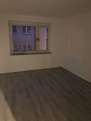 Komplett renovierte Wohnung für 1 Person!
