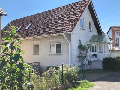 1- bis 2-Familienhaus mit Garage und Garten in ruhiger Lage von Alten-Buseck
