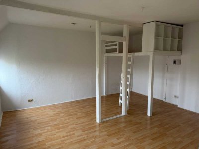City‑Apartment mit Altbauflair - hoch oben im 5. OG