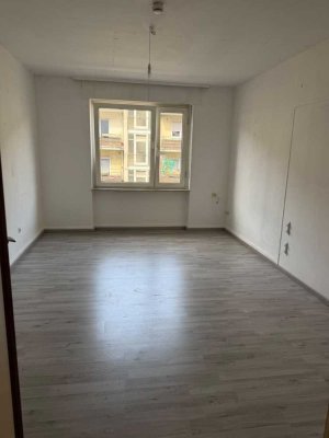 Helle 2-ZKB mit Balkon im Herzen von Karlsruhe-Mühlburg