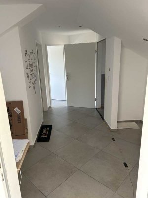 Ansprechende 3,5-Zimmer-DG-Wohnung mit gehobener Innenausstattung in Lotte