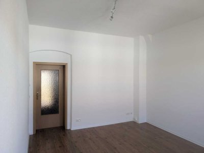 schöne 2-Zimmer-Single-Wohnung in ruhiger, zentraler Lage