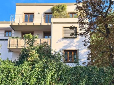 PH Wohnung mit EBK & großem Balkon