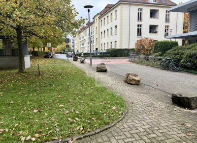 Stilvolles Altbauambiente in Junkersdorf mit Tiefgargenstellplatz