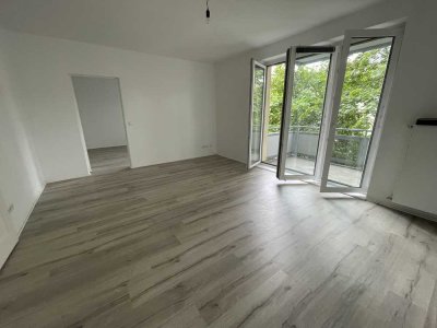 Für Singles & Paare - 2 Zimmer, großer Südbalkon mit guten Cityanschluss!
