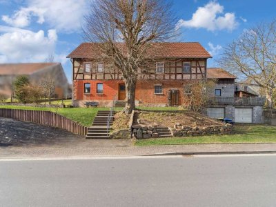 Sanierungsbedürftiges Einfamilienhaus für Handwerker und Fachwerkliebhaber in Ehrenberg