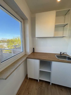 Sanierte 1-Zimmer-Wohnung in zentraler Lage mit Lechnähe
