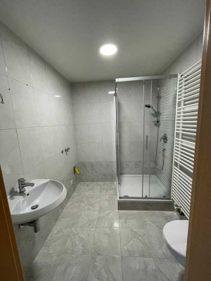 Geschmackvolle 3-Raum-DG-Wohnung mit gehobener Innenausstattung mit Balkon und EBK in Heubach