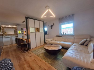 Neuer Preis: Geschmackvoll saniertes Haus mit Wochenend-Idyll