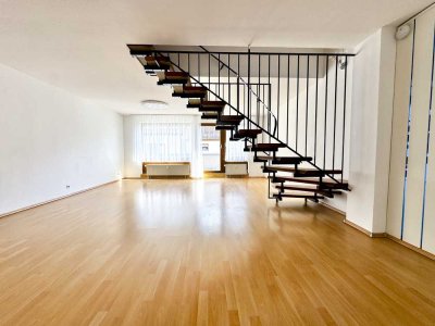 Tolle 3-Zimmer-Maisonettewohnung mit zwei Loggien und großer Dachterrasse