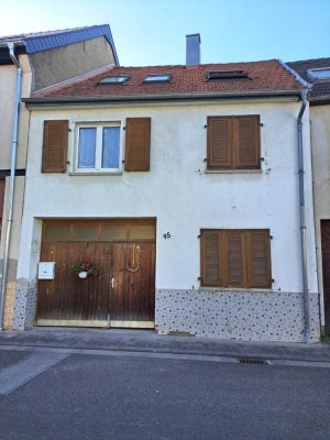 Attraktives Einfamilienhaus mit ausgebauter Scheune - interessant auch für den Kapitalanleger