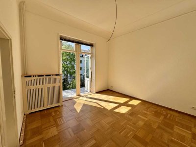 Stilvolle, sanierte 3-Zimmer-Altbauwohnung in Bremen-Schwachhausen