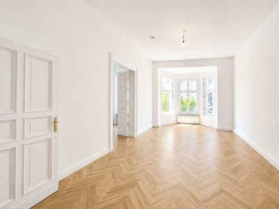 Altbaujuwel mit beeindruckenden Deckenhöhen und großzügigem Schnitt