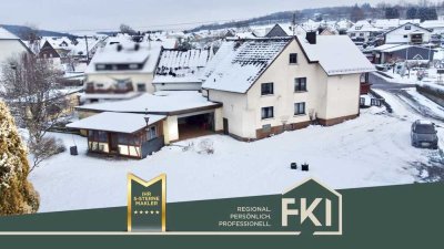 **Großzügiges Wohnhaus mit traumhaftem Areal in Atzelgift**