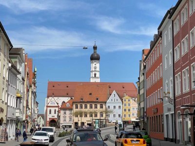 Landsberg Altstadt sehr schöne großzügige 2 Zi. Whg. Balkon, EBK, Keller   TOP