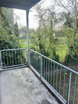 Bezugsfreies Apartment inkl. Duplex-Stellplatz in Top-Lage am Frillendorfer Platz