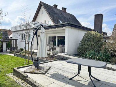 Großes Einfamilienhaus + Baugrundstück in Kirchlengern - Ortsnähe