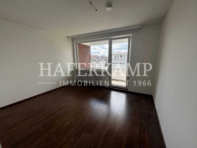 zentral gelegene geräumige 2-Zimmer Wohnung mit 2 Balkonen