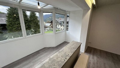 4 Zimmer Eigentumswohnung mit Loggia und Tiefgaragenabstellplatz mit Blick auf die Berge