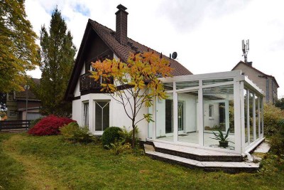 Benneckenstein: Stilvolles Einfamilienhaus mit Wintergarten und Kamin!