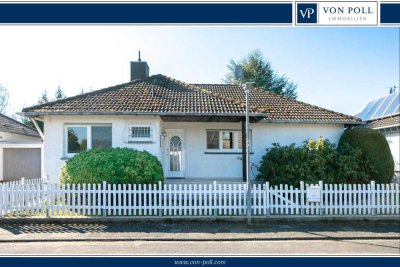 Klassischer Walmdachbungalow mit eingewachsenem Garten in süd-westlicher Ausrichtung