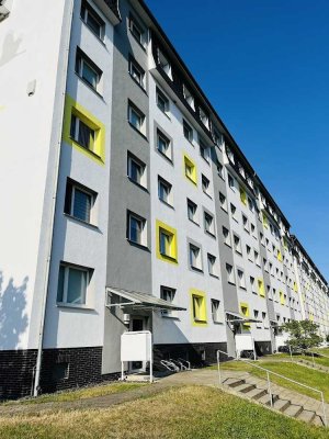 Gemütliche 2-RW mit Balkon und Blick auf die Kirschplantage!