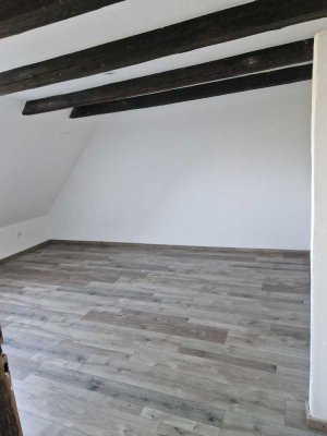 Geräumige 7‑Zimmer Wohnung in Mettingen auf altem Hof