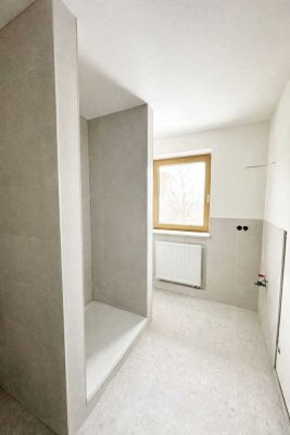 Frisch sanierte 3-Zimmer-Wohnung mit Süd-West-Balkon und Blick ins Grüne in Fürth-Unterfarrnbach