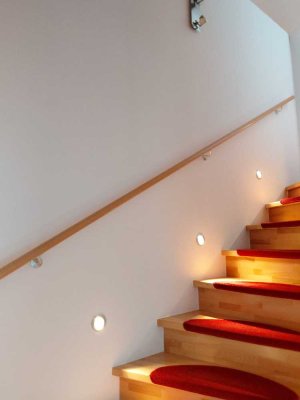 Lichtdurchflutete 4-Zimmer-Maisonette-Wohnung in modernem Doppelhaus – Nähe Sechs-Seen-Platte!