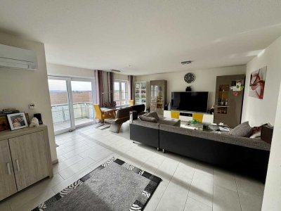 Stilvoll wohnen mit Weitblick - moderne 3,5-Zimmer-Wohnung in Niedernhall (KfW 55, Baujahr 2016)