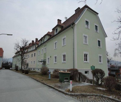 Ruhige und sonnige Wohnung im Grünen