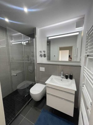 Helle 2 Zimmer Wohnung, Direkt am Park