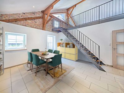 Großzügiges architektonisch interessantes Wohnkonzept auf zwei Etagen – energieeffizient und modern