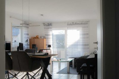 Helle und gepflegte 3 Zimmer-Eigentumswohnung mit Südbalkon