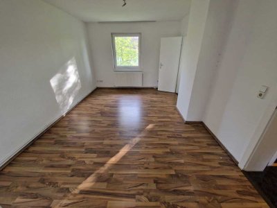 450 € - 46 m² - 2.5 Zi.