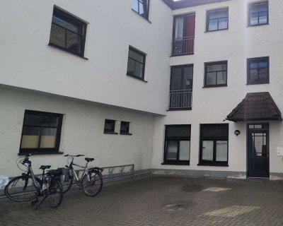 Geräumige 2-Raum-Wohnung in Zentrumsnähe